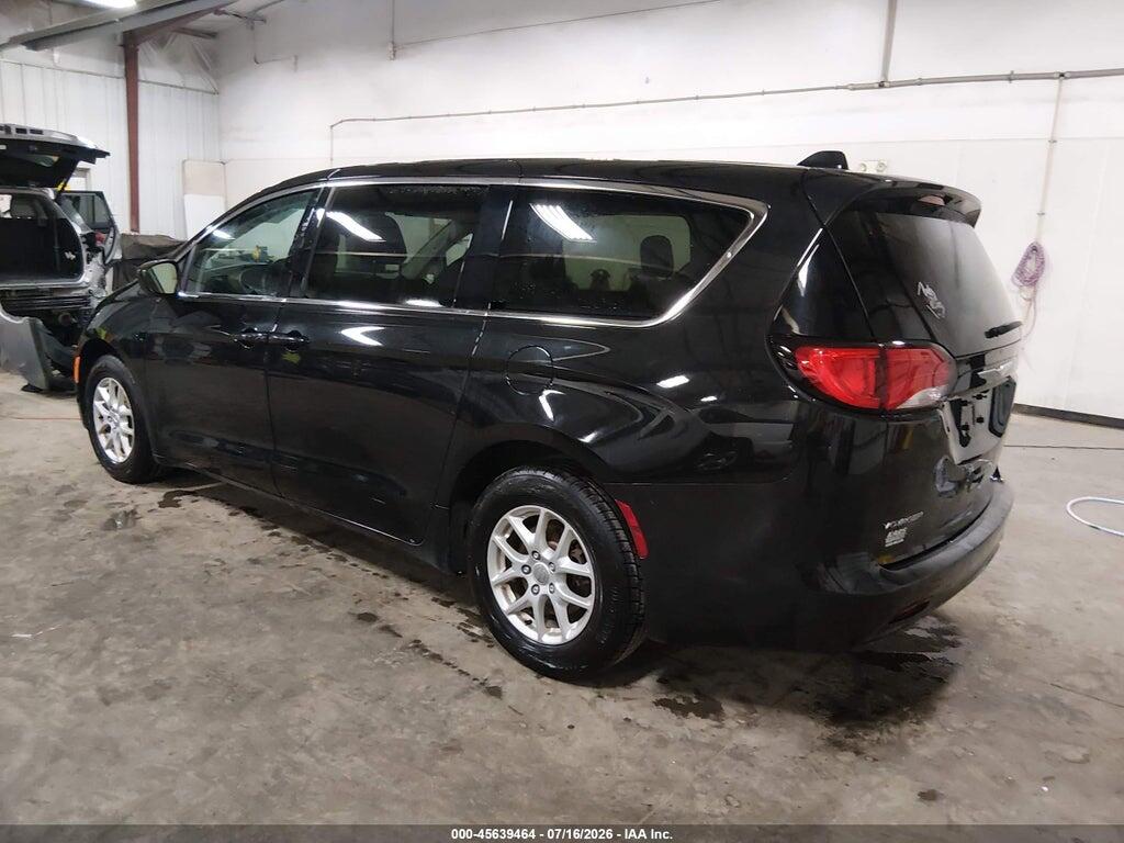 2C4RC1CGXLR146882 2020 CHRYSLER VOYAGER photo no. 3