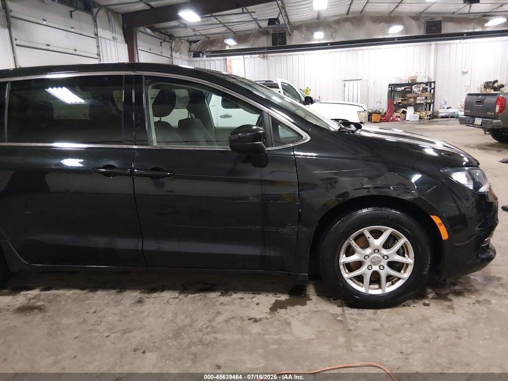 2C4RC1CGXLR146882 2020 CHRYSLER VOYAGER photo no. 6