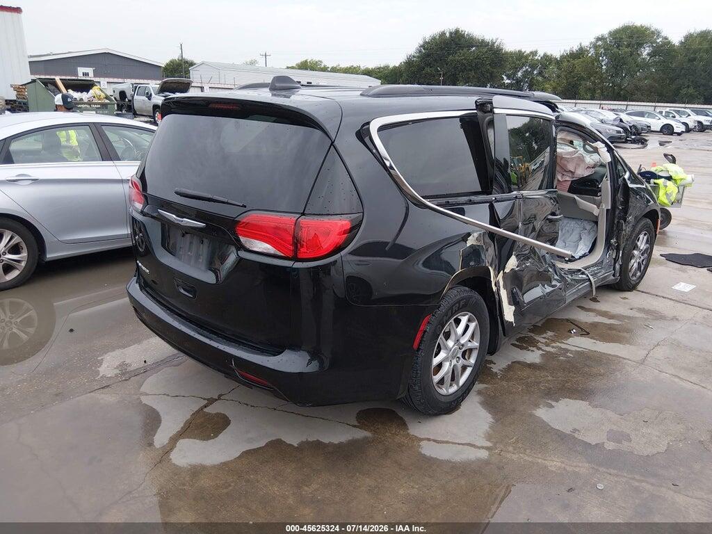 2C4RC1DG9LR266252 2020 CHRYSLER VOYAGER photo no. 4