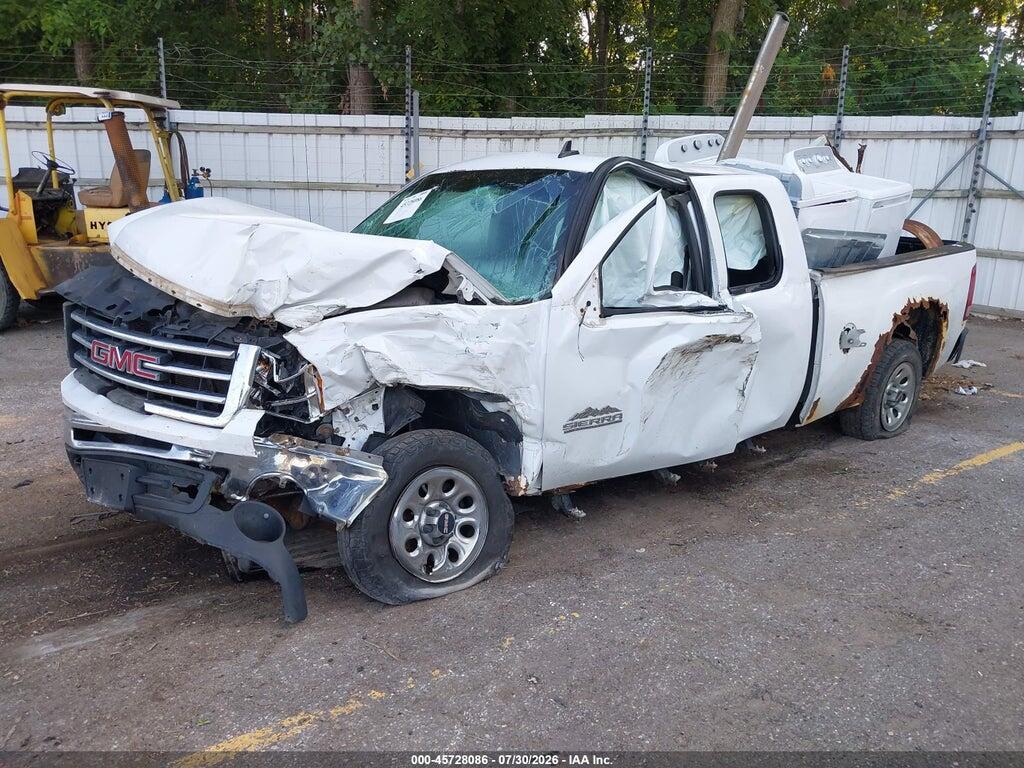1GTR2UEA8DZ128272 2013 GMC SIERRA 1500 photo no. 2