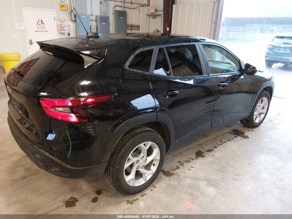 KL77LFE22RC083717 2024 CHEVROLET TRAX photo no. 4