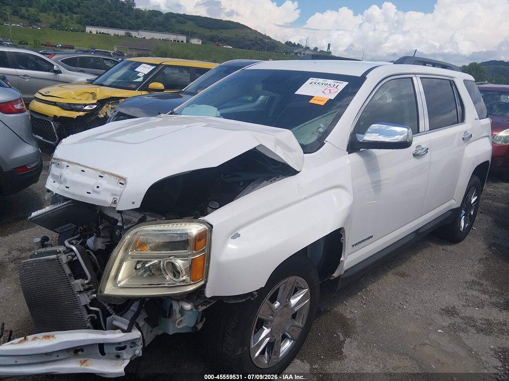 2GKFLTE3XD6226280 2013 GMC TERRAIN photo no. 2