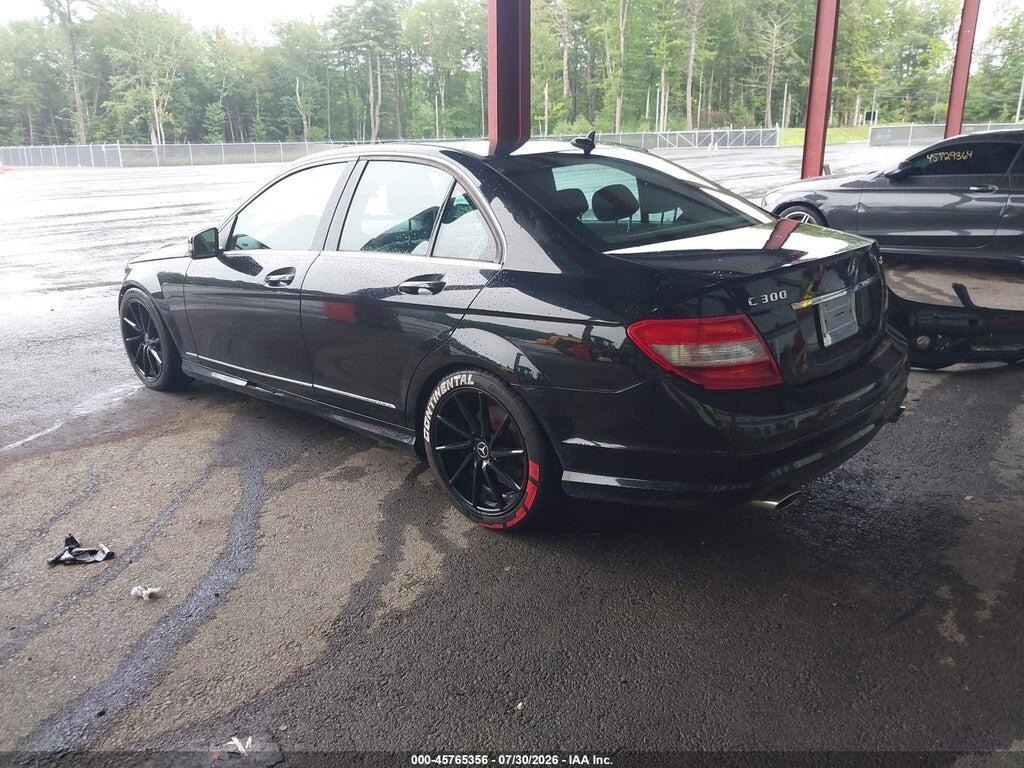 WDDGF8BB7AR102005 2010 MERCEDES-BENZ C 300 photo no. 3