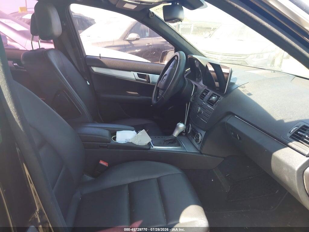 WDDGF5EB0AR109338 2010 MERCEDES-BENZ C 300 photo no. 5