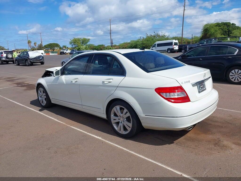 WDDGF5EB0AR131209 2010 MERCEDES-BENZ C 300 photo no. 3