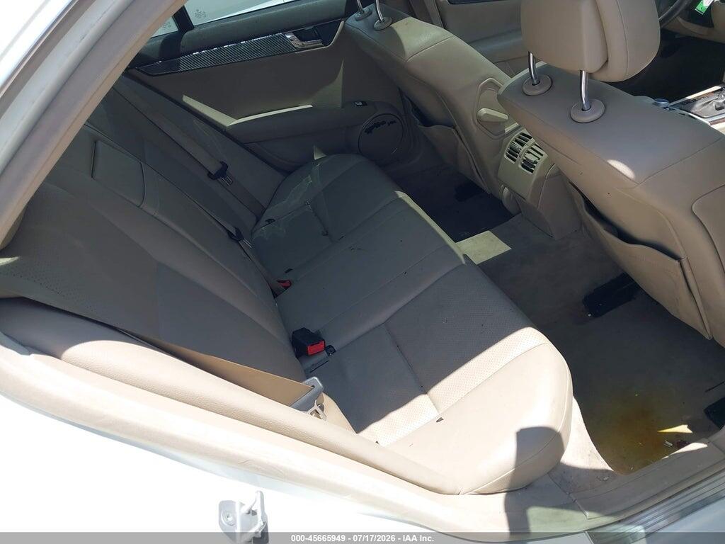 WDDGF5EB3AA394275 2010 MERCEDES-BENZ C 300 photo no. 8