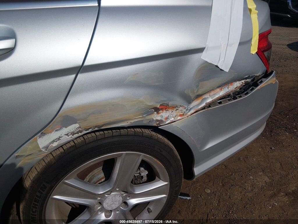 WDDGF5EB6AA392326 2010 MERCEDES-BENZ C 300 photo no. 11
