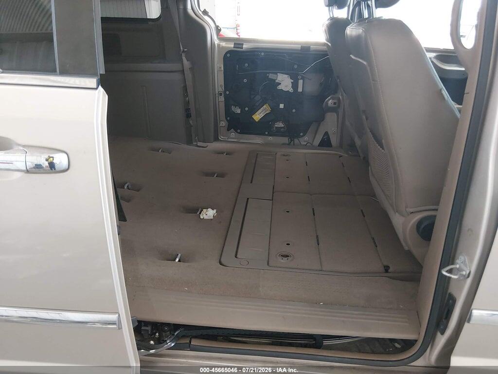 2C4RC1BG5FR514178 2015 CHRYSLER TOWN & COUNTRY photo no. 8