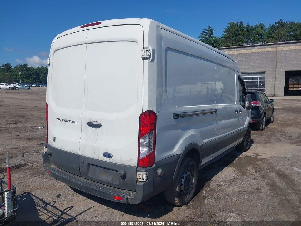 1FTYR2CM3HKA70269 2017 FORD TRANSIT-250 photo no. 4