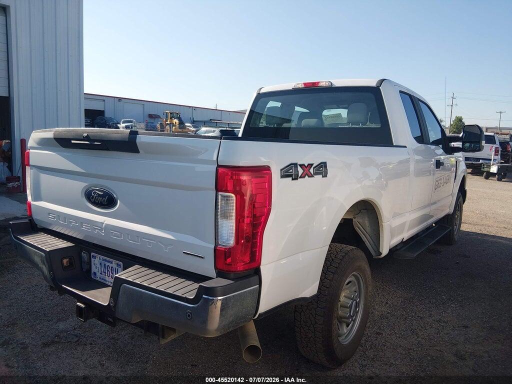1FT7X2B65JEC48742 2018 FORD F-250 photo no. 4