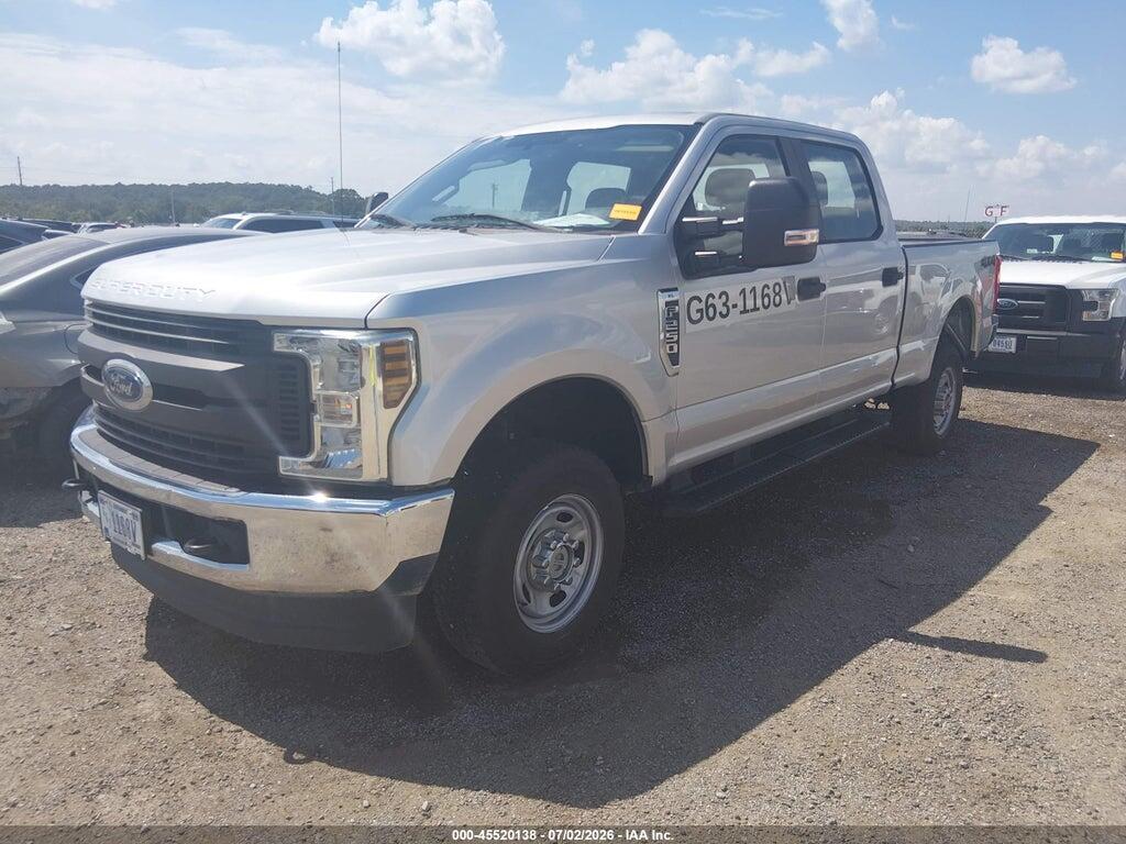 1FT7W2B65JEC83817 2018 FORD F-250 photo no. 2