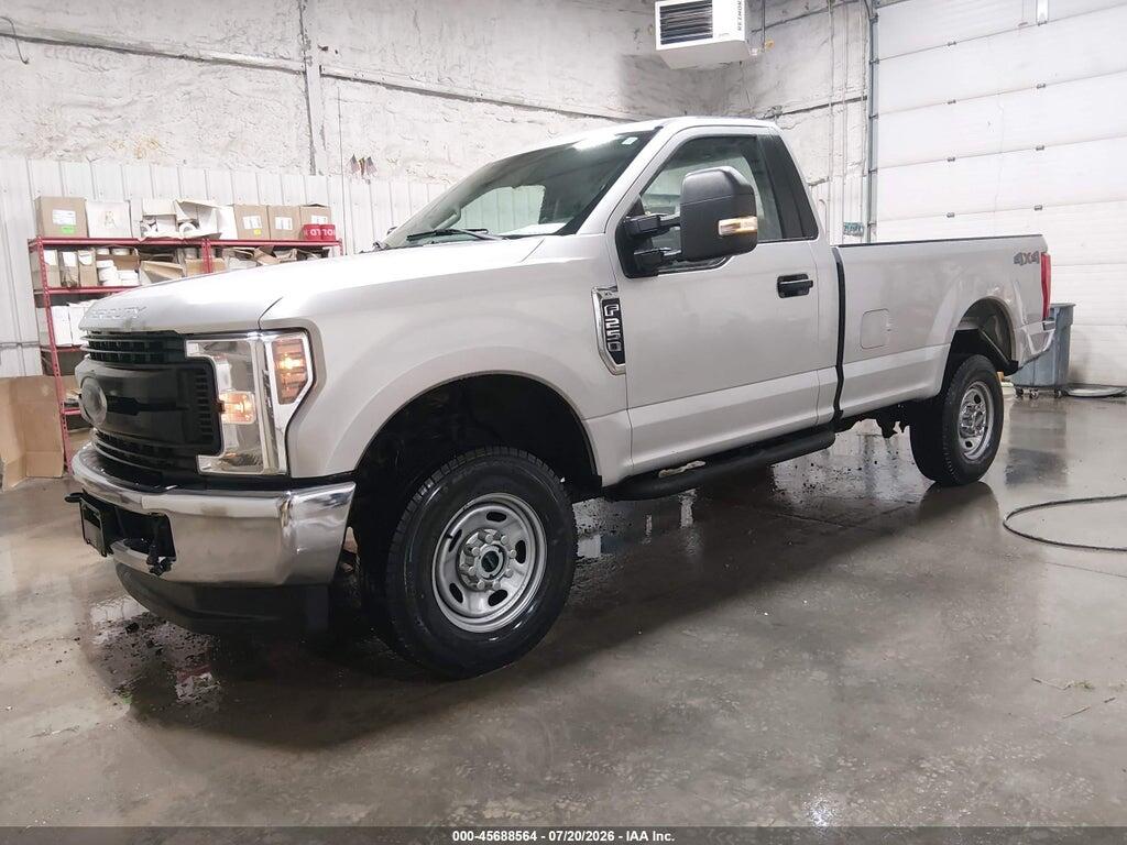1FTBF2B69JEC84074 2018 FORD F-250 photo no. 2