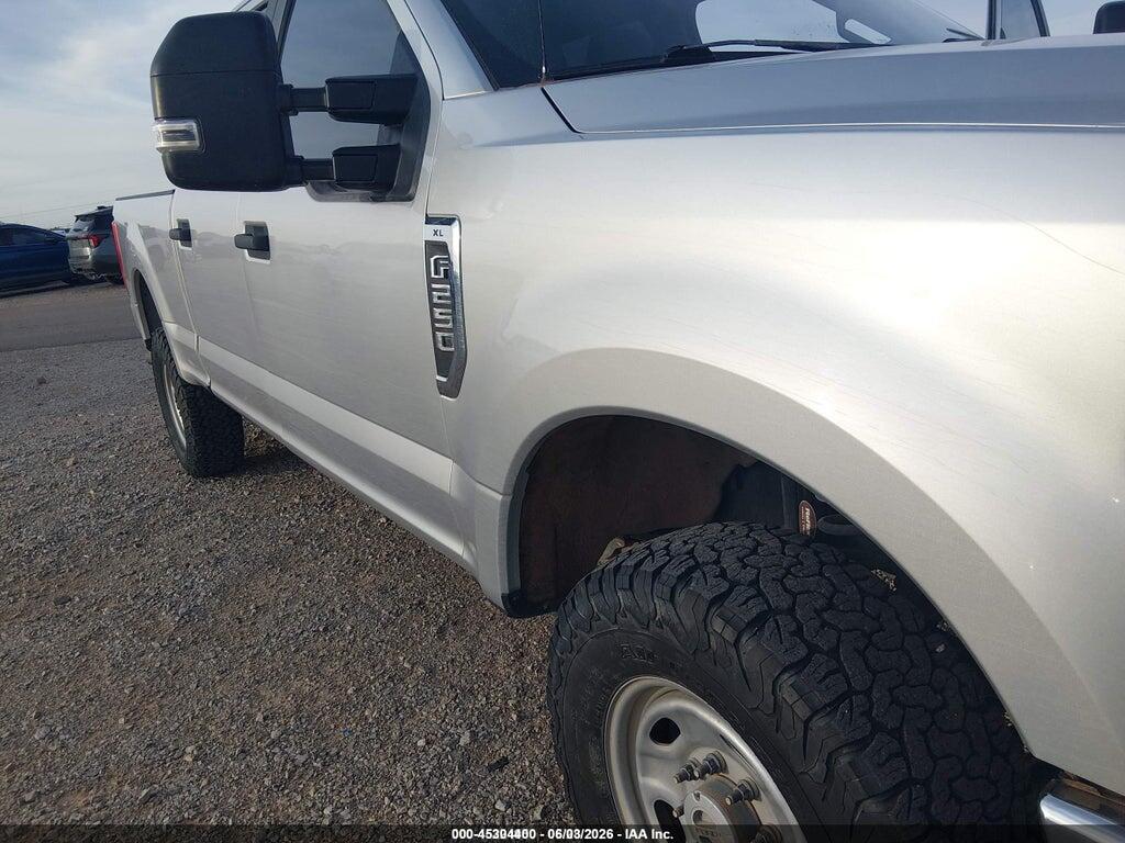 1FT7W2B61JEC69946 2018 FORD F-250 photo no. 4