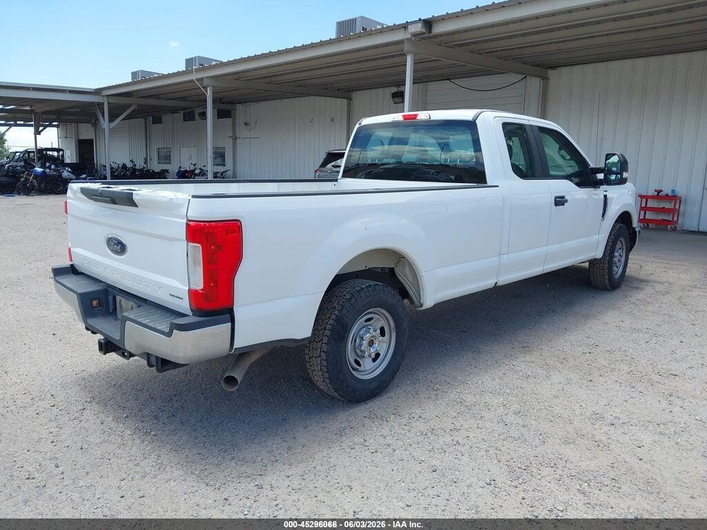 1FT7X2A68JEC83907 2018 FORD F-250 photo no. 4