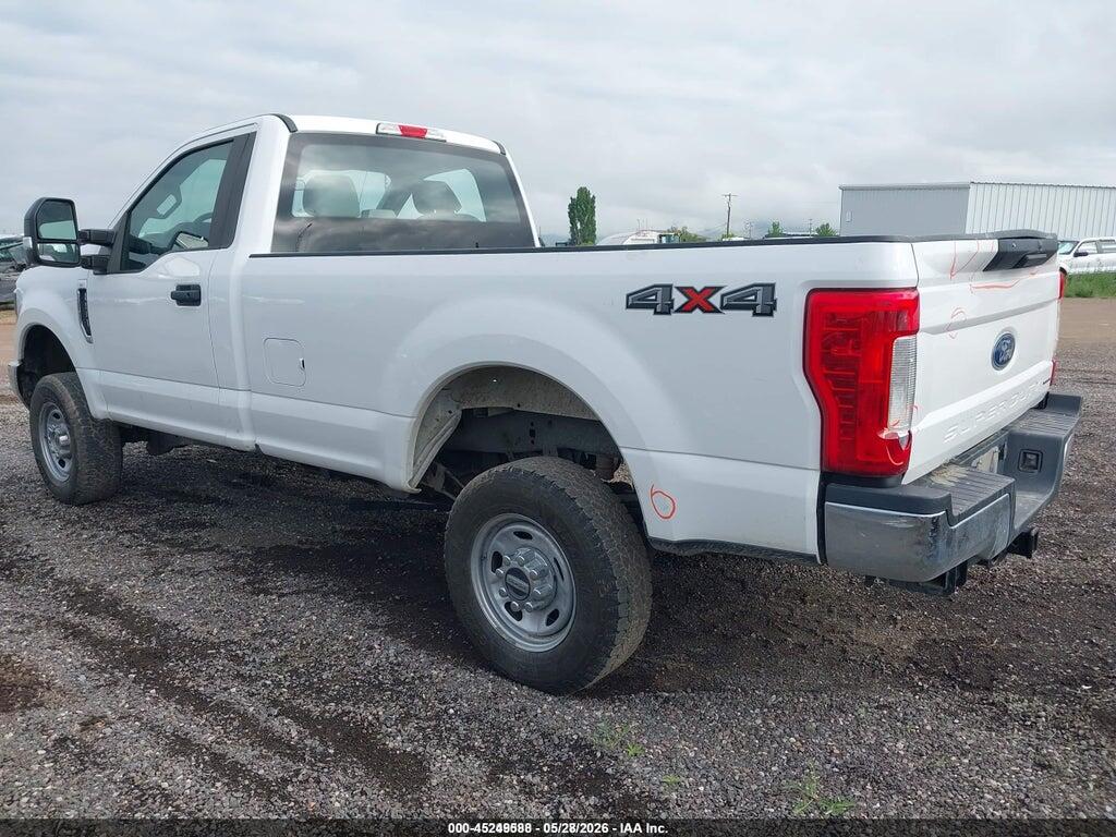 1FTBF2B63JEC83776 2018 FORD F-250 photo no. 3