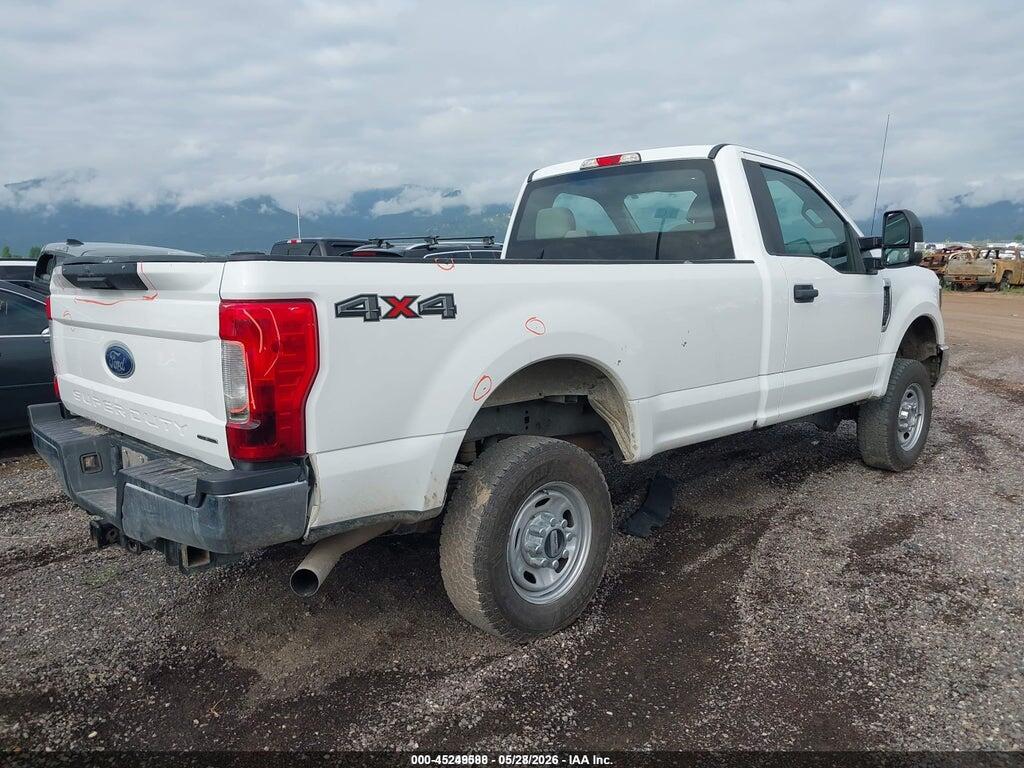 1FTBF2B63JEC83776 2018 FORD F-250 photo no. 4