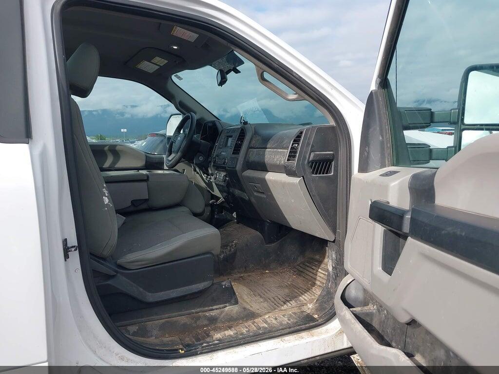 1FTBF2B63JEC83776 2018 FORD F-250 photo no. 5