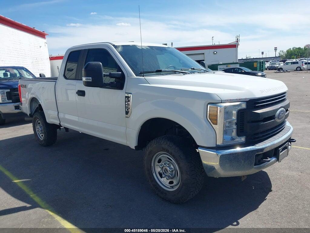 1FT7X2B61JEC22185 2018 FORD F-250 photo no. 1