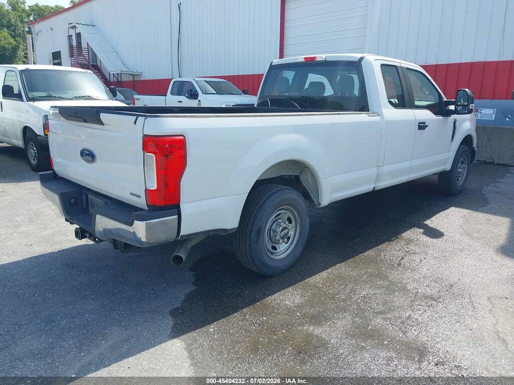 1FT7X2A65JEC22143 2018 FORD F-250 photo no. 4