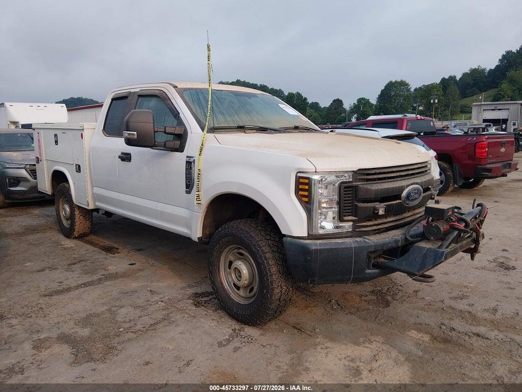 1FT7X2B61JEB98938 2018 FORD F-250 photo no. 1