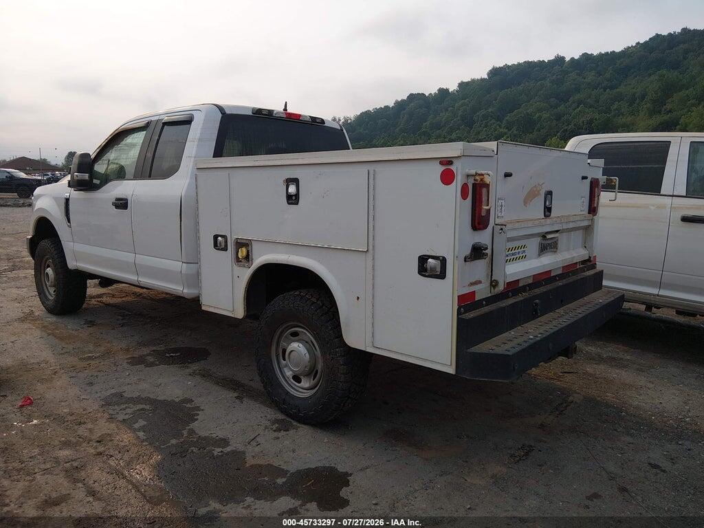 1FT7X2B61JEB98938 2018 FORD F-250 photo no. 3