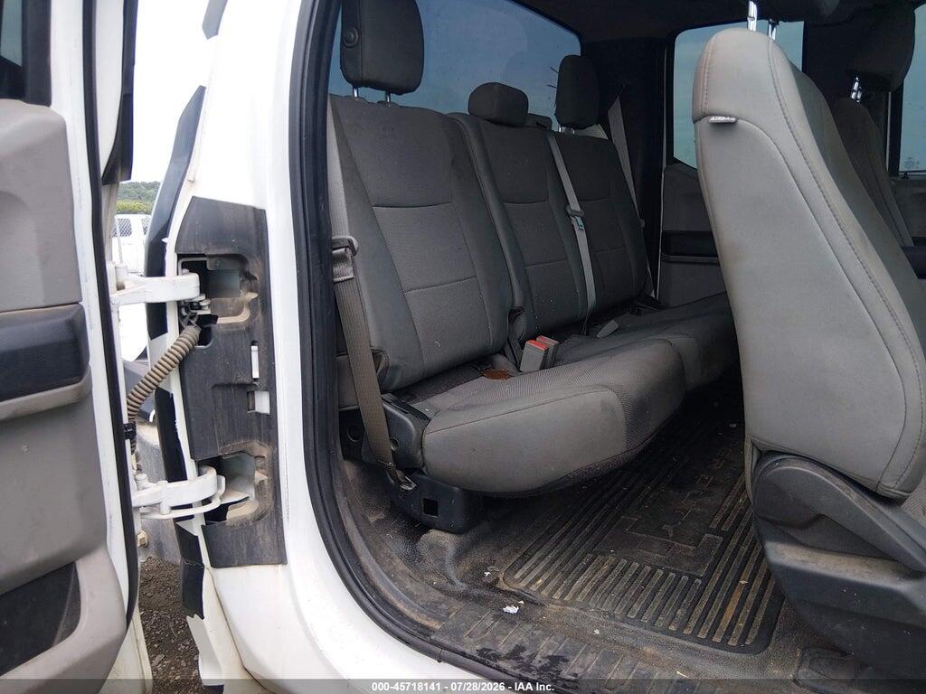 1FT7X2BT6JEB19401 2018 FORD F-250 photo no. 8