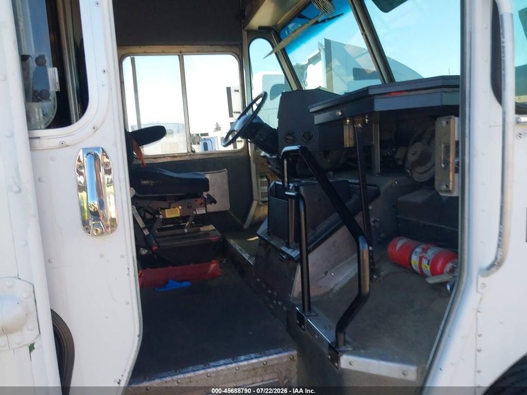 1F65F5KY4G0A00424 2016 FORD F-59 COMMERCIAL STRIPPED photo no. 7
