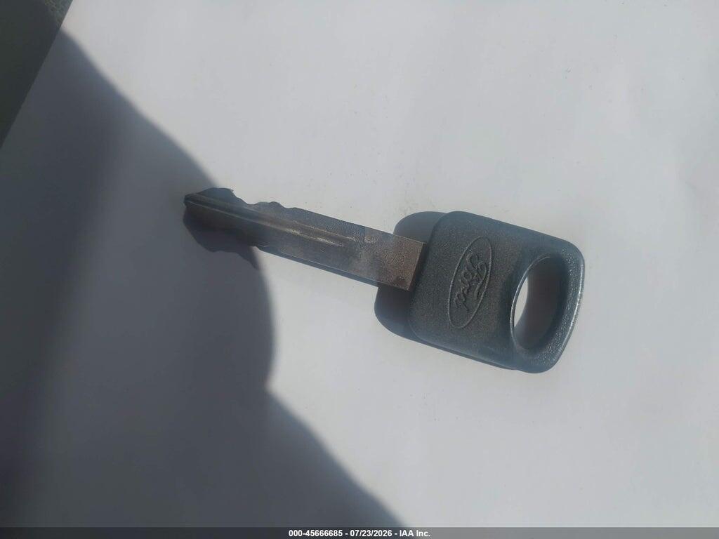 1F65F5KY5G0A13487 2016 FORD F-59 COMMERCIAL STRIPPED photo no. 6