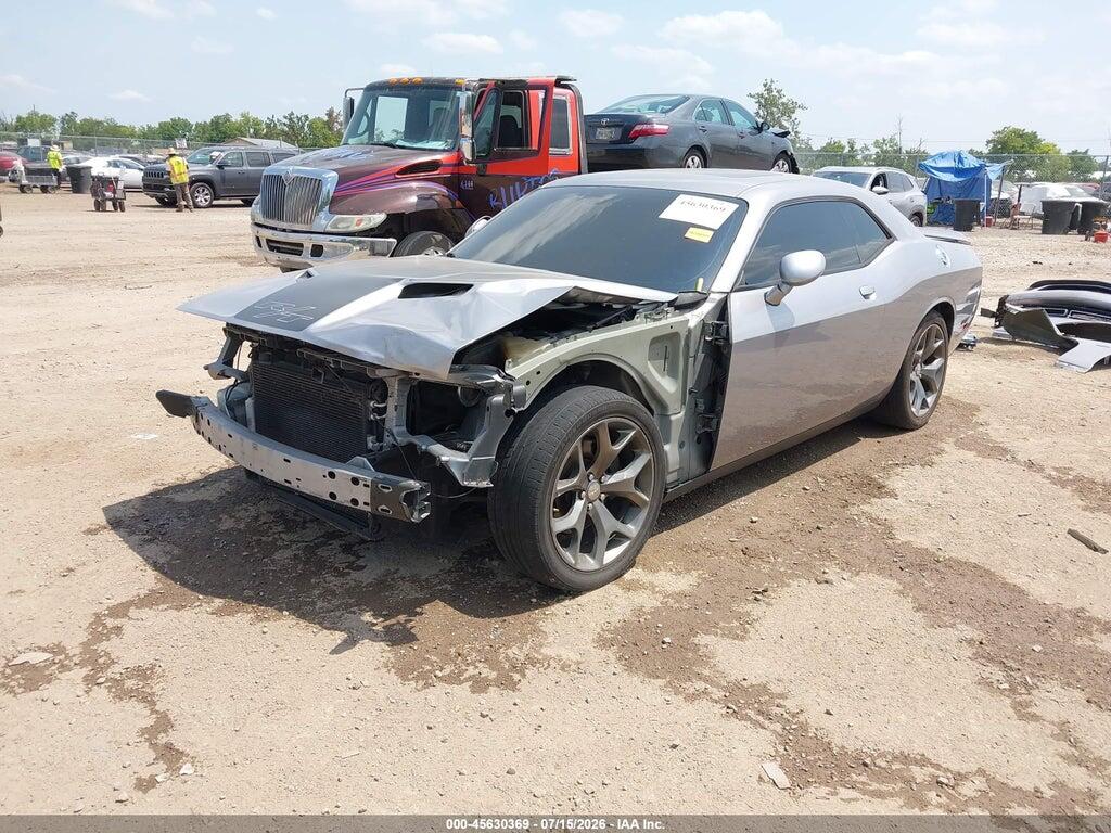 2C3CDZBT7FH707134 2015 DODGE CHALLENGER photo no. 2