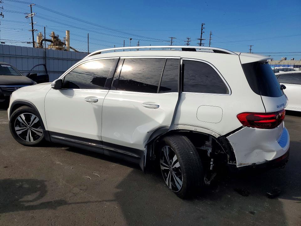 2025 MERCEDES-BENZ GLB 250 — Фото 2 из 13