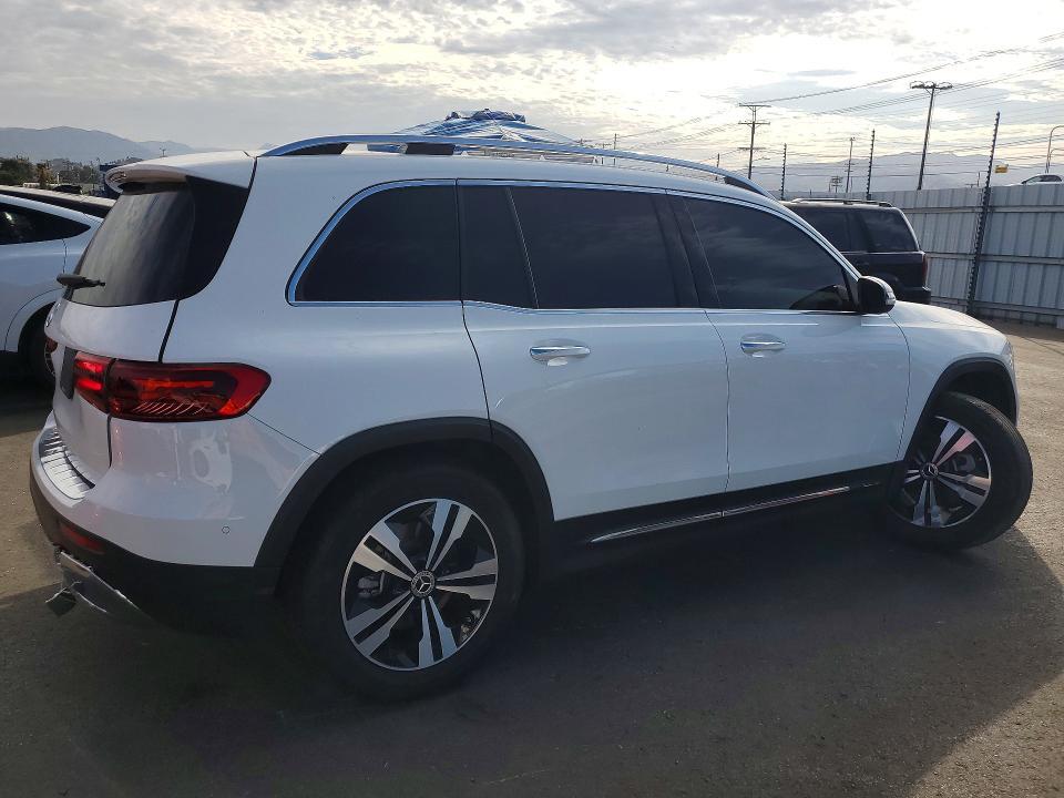 2025 MERCEDES-BENZ GLB 250 — Фото 3 из 13