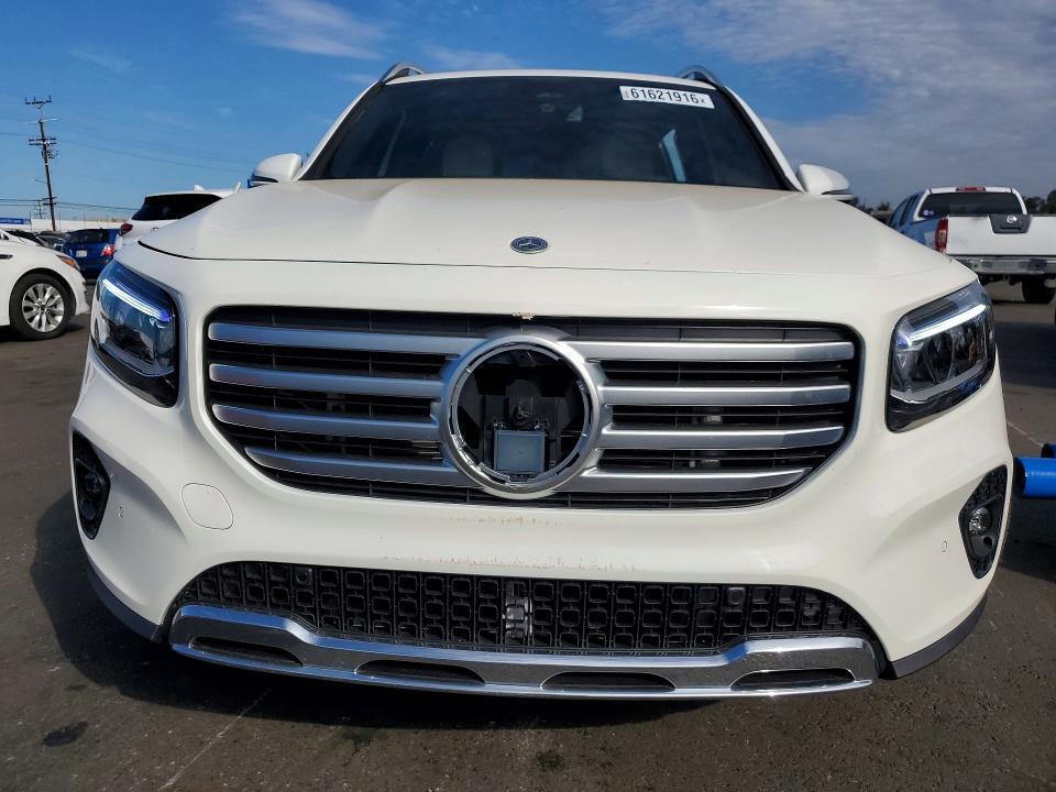 2025 MERCEDES-BENZ GLB 250 — Фото 5 из 13
