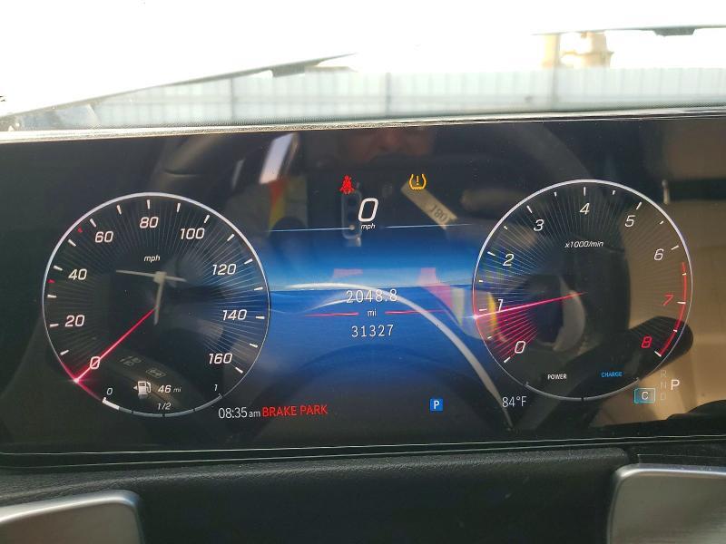 2025 MERCEDES-BENZ GLB 250 — Фото 9 из 13