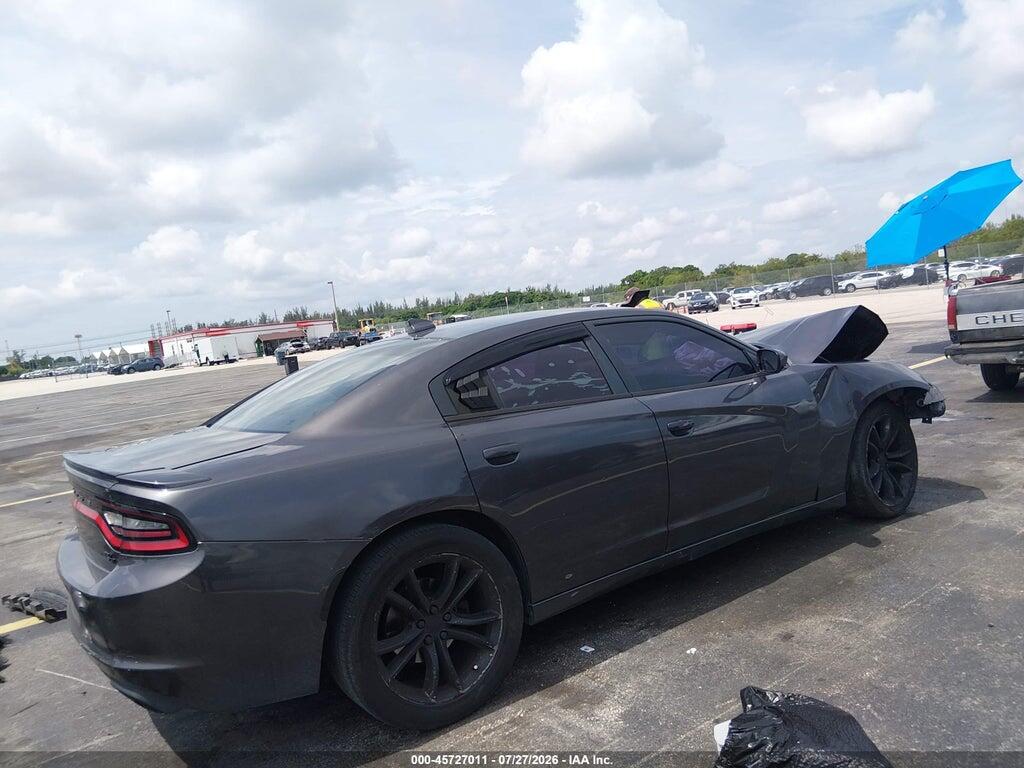 2C3CDXCT4FH745620 2015 DODGE CHARGER photo no. 4