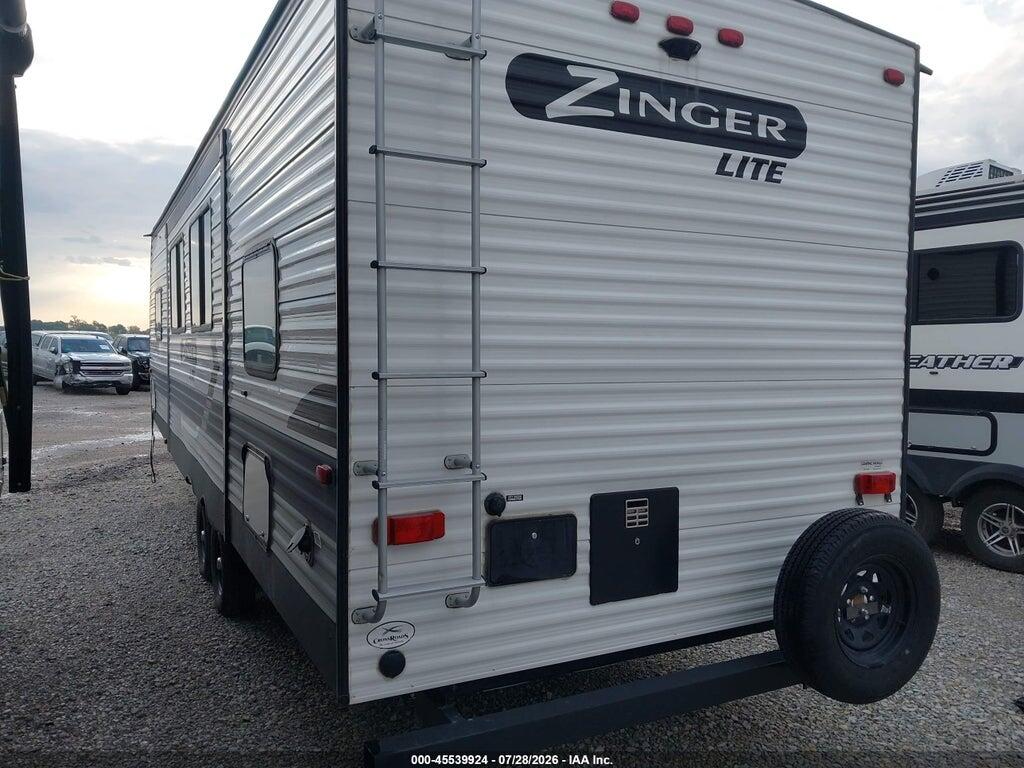 4YDT27021MS373329 2021 CROSSROADS ZINGER ZT328S photo no. 3