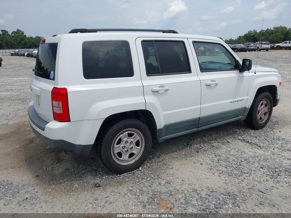 1J4NT1GA2BD285372 2011 JEEP PATRIOT photo no. 4