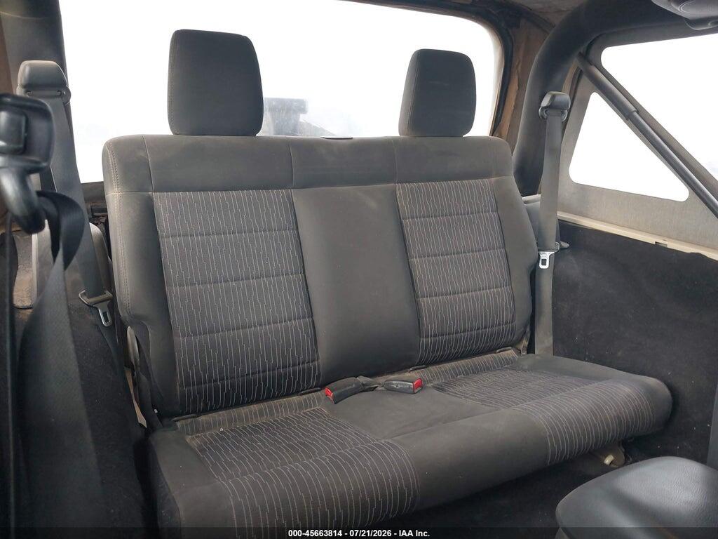 1J4AA2D15BL566571 2011 JEEP WRANGLER photo no. 8