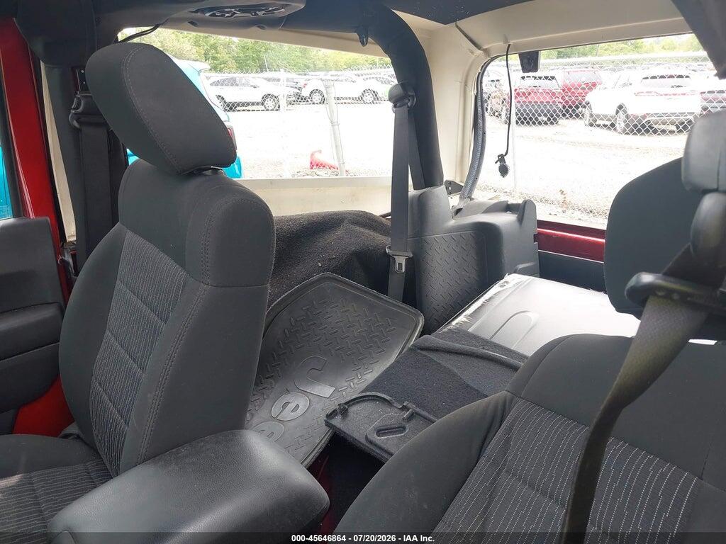 1J4AA2D14BL516874 2011 JEEP WRANGLER photo no. 8