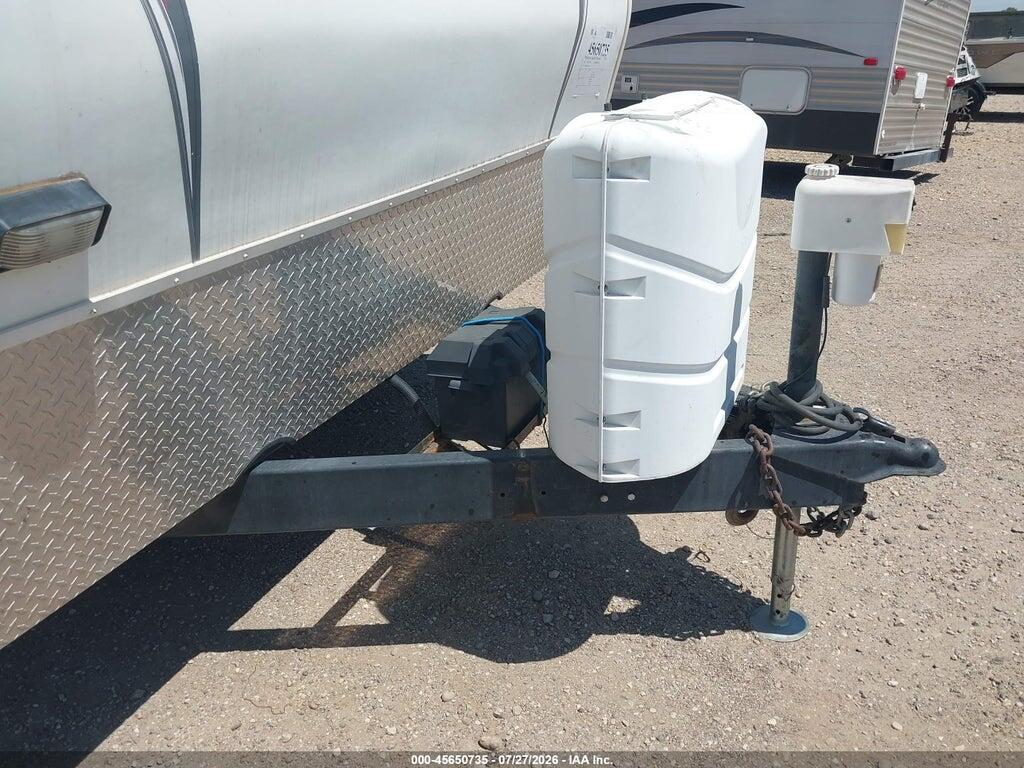 4YDT26020BF811306 2011 KEYSTONE 27' BUMPER PULL TRAVEL TRAILER photo no. 10