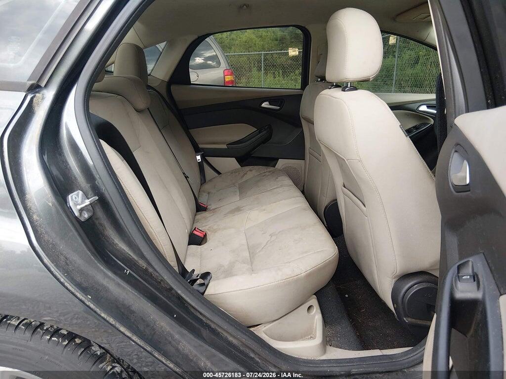 1FADP3F23GL399752 2016 FORD FOCUS photo no. 8