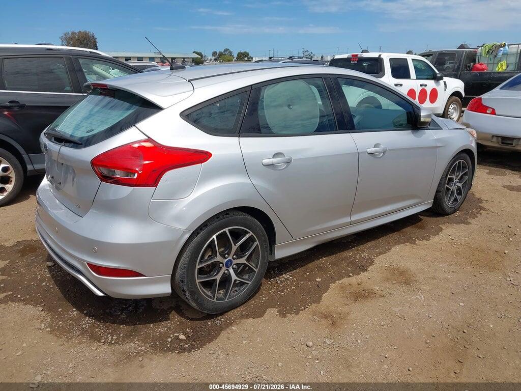 1FADP3K28GL407012 2016 FORD FOCUS photo no. 4