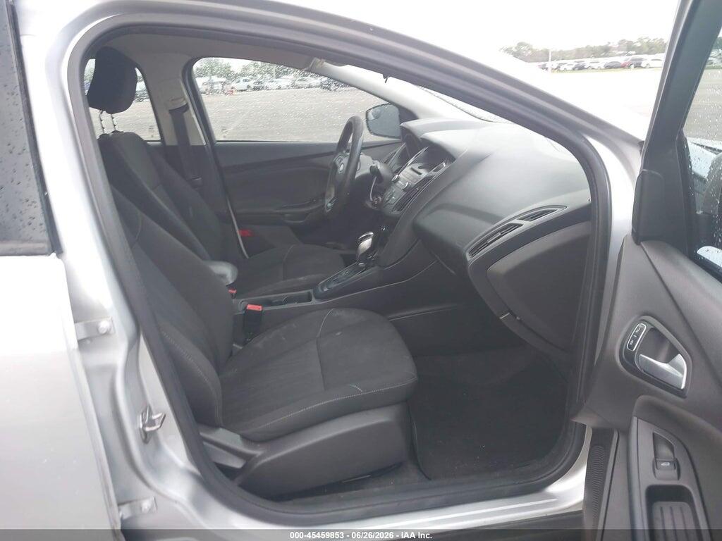 1FADP3F27GL276391 2016 FORD FOCUS photo no. 5