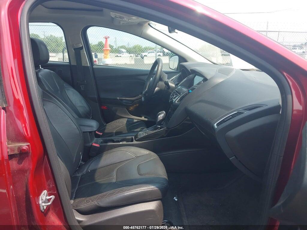 1FADP3J26GL335289 2016 FORD FOCUS photo no. 5
