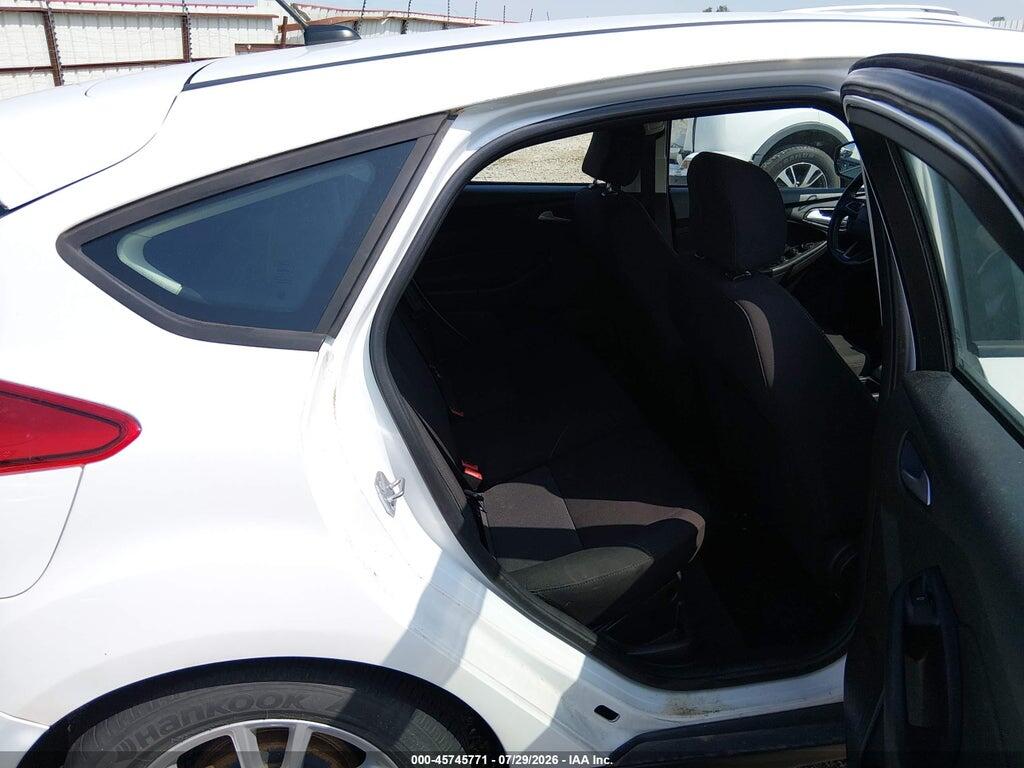 1FADP3K29GL223097 2016 FORD FOCUS photo no. 8
