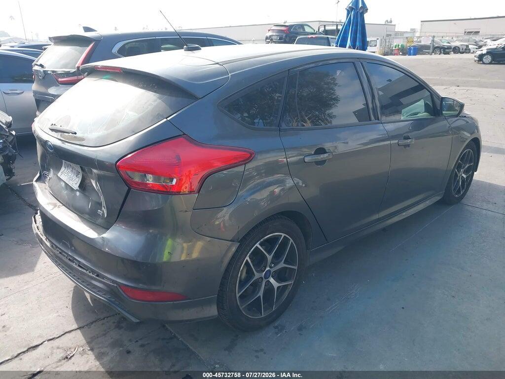 1FADP3K29GL268251 2016 FORD FOCUS photo no. 4