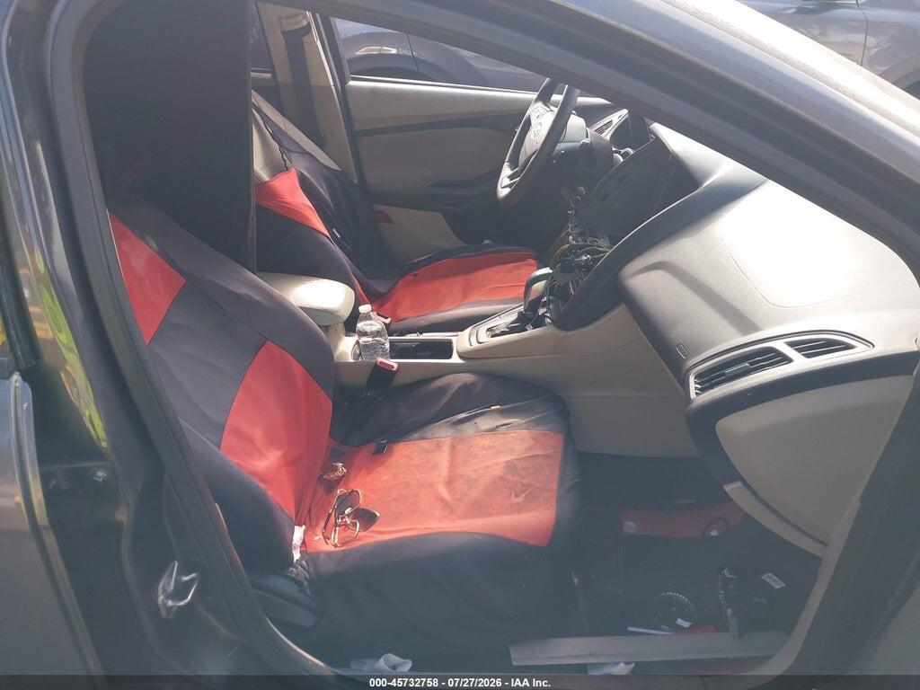 1FADP3K29GL268251 2016 FORD FOCUS photo no. 5