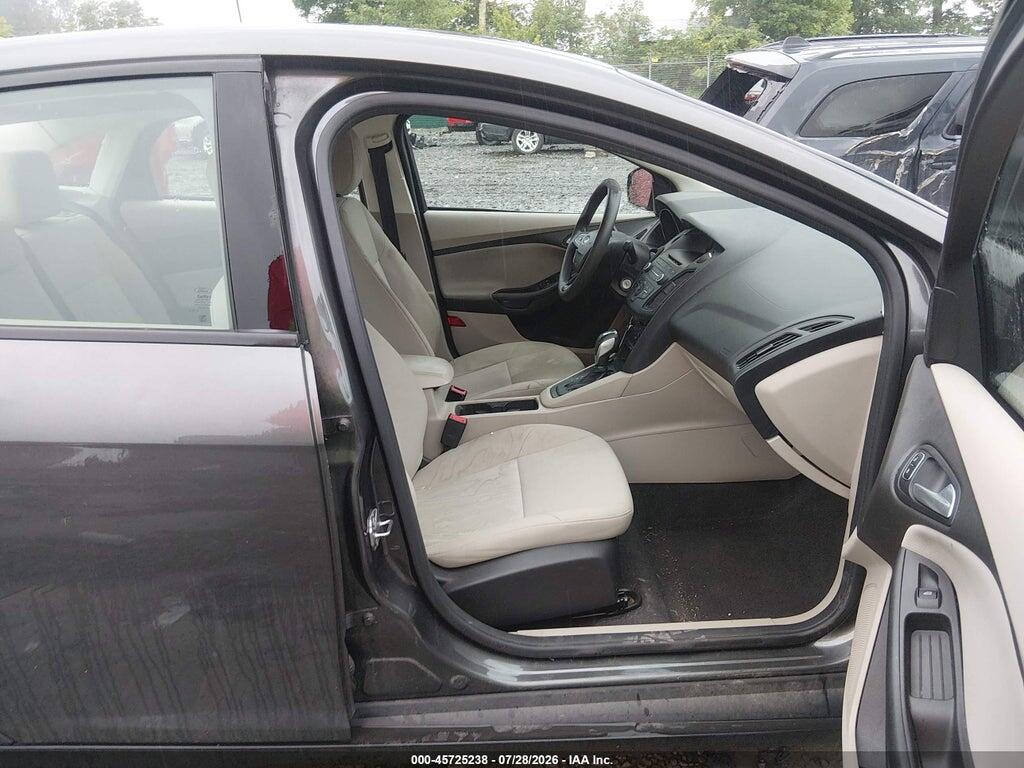 1FADP3F26GL207188 2016 FORD FOCUS photo no. 5