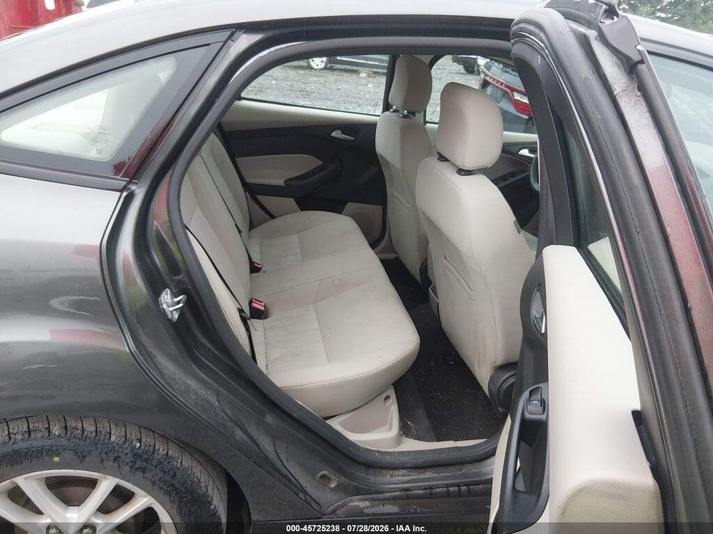 1FADP3F26GL207188 2016 FORD FOCUS photo no. 8