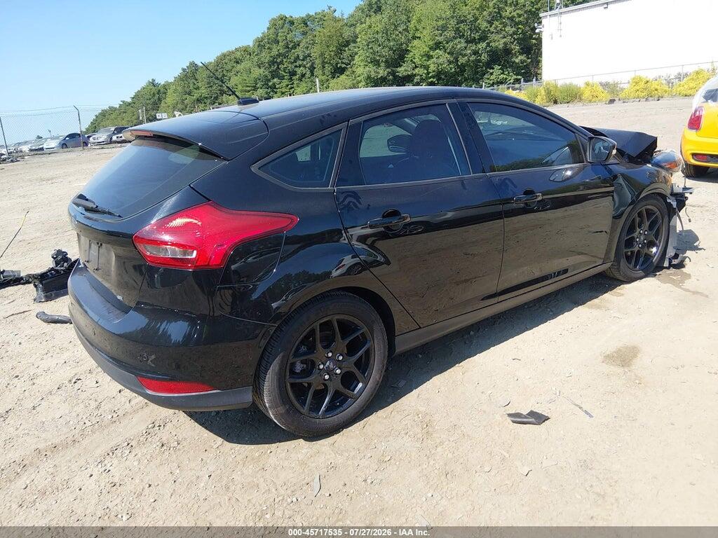 1FADP3K2XGL223786 2016 FORD FOCUS photo no. 4
