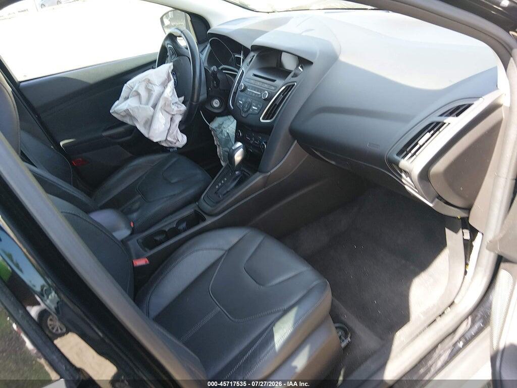 1FADP3K2XGL223786 2016 FORD FOCUS photo no. 5